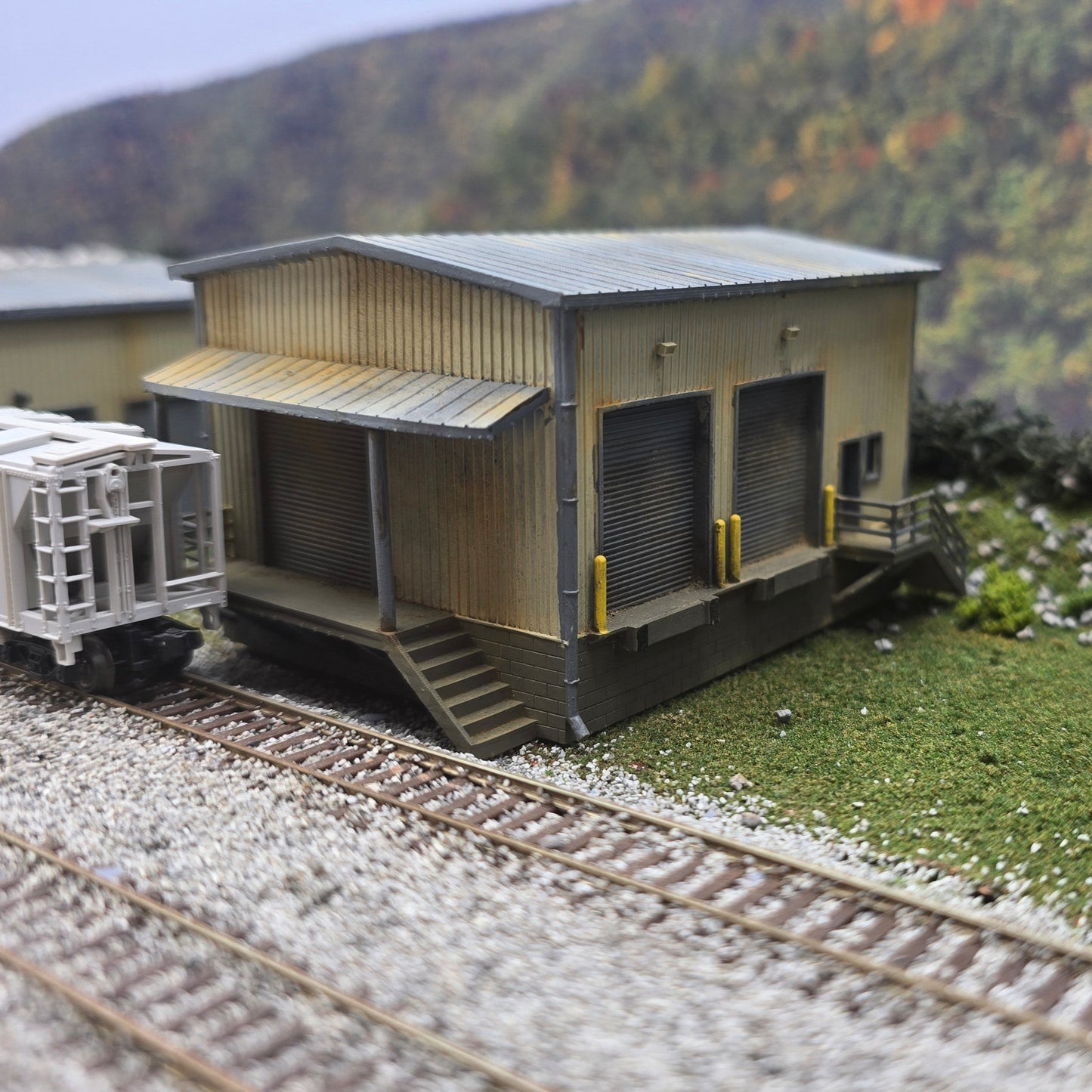 N Scale Freight Warehouse 1:160 Building