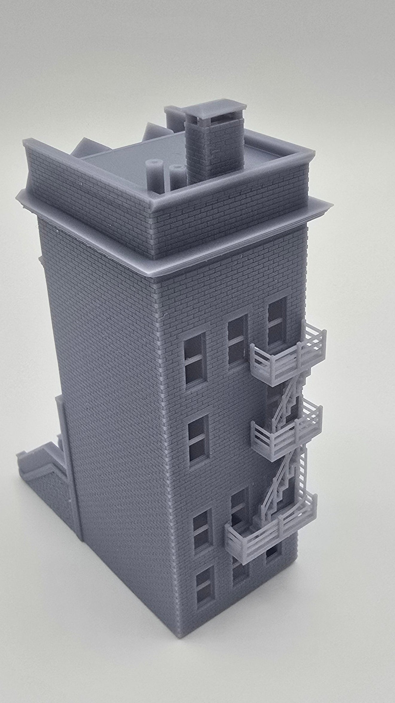 N scale 1:160 Brick Apartment Building