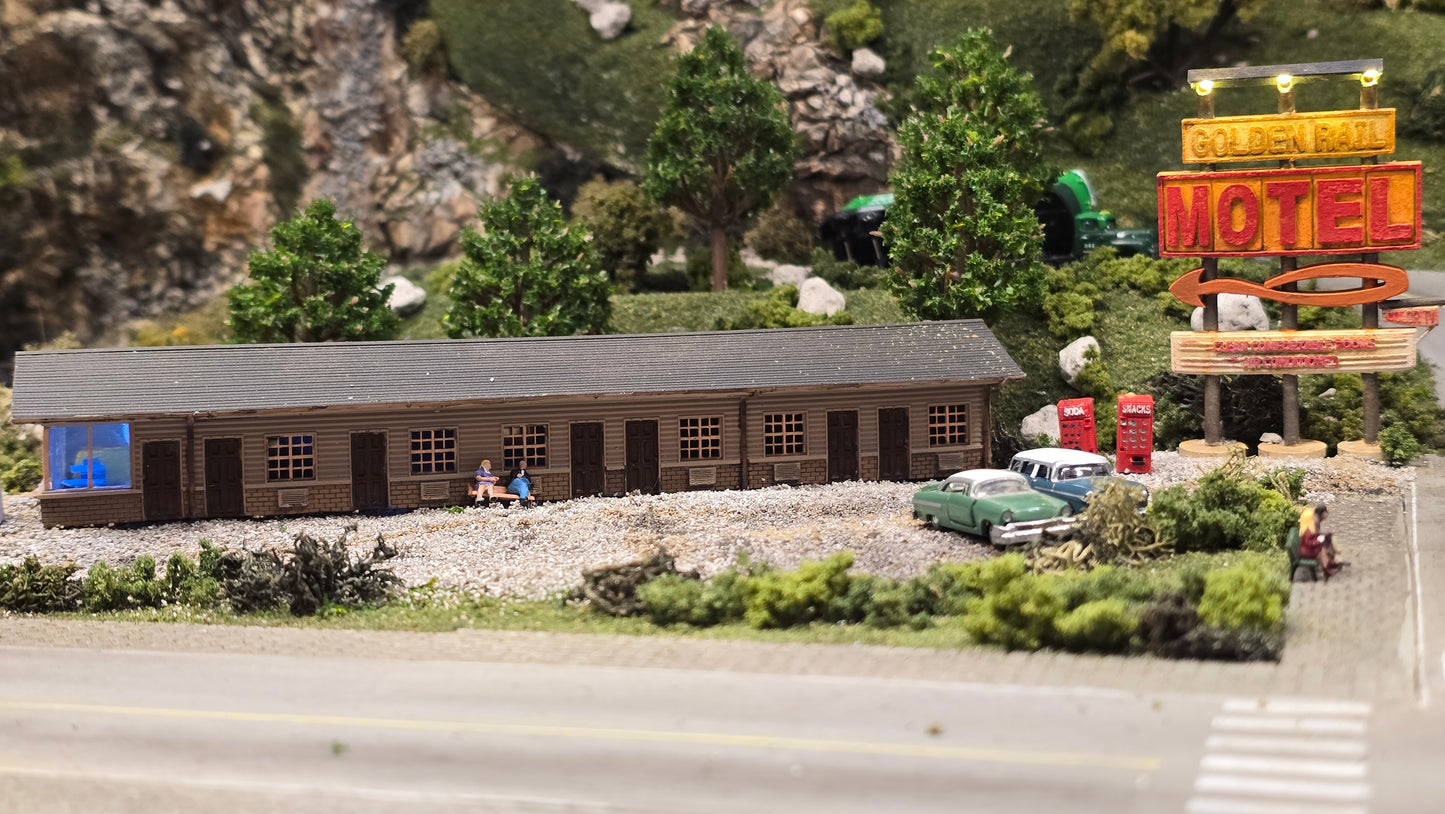 N Scale Golden Rail Motel – 1:160 – Highly Detailed Roadside Motel Building