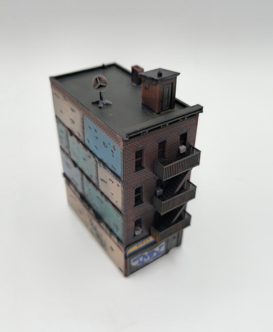 N Scale Lone Survivor Urban Building - Deli Grocery