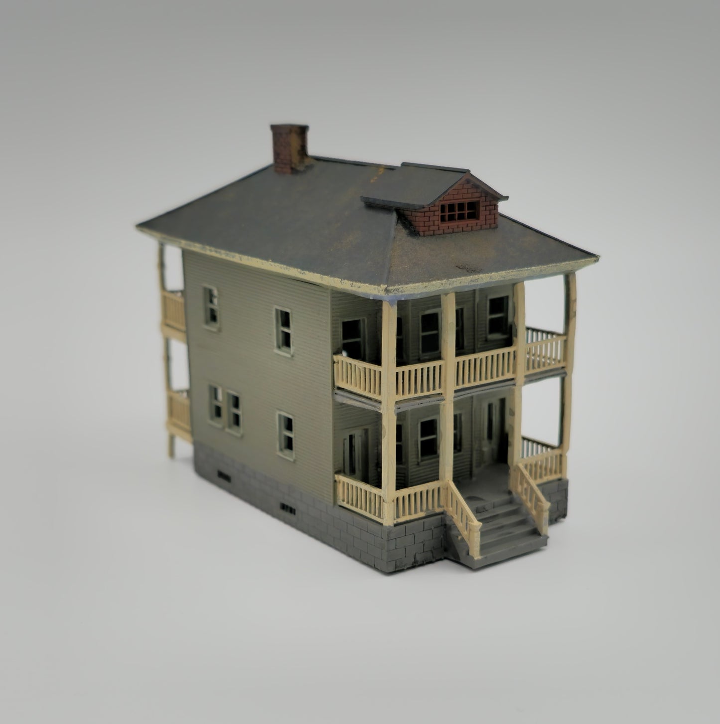 N Scale Maple Street Two-Family House - Highly Detailed Railroad Town Building