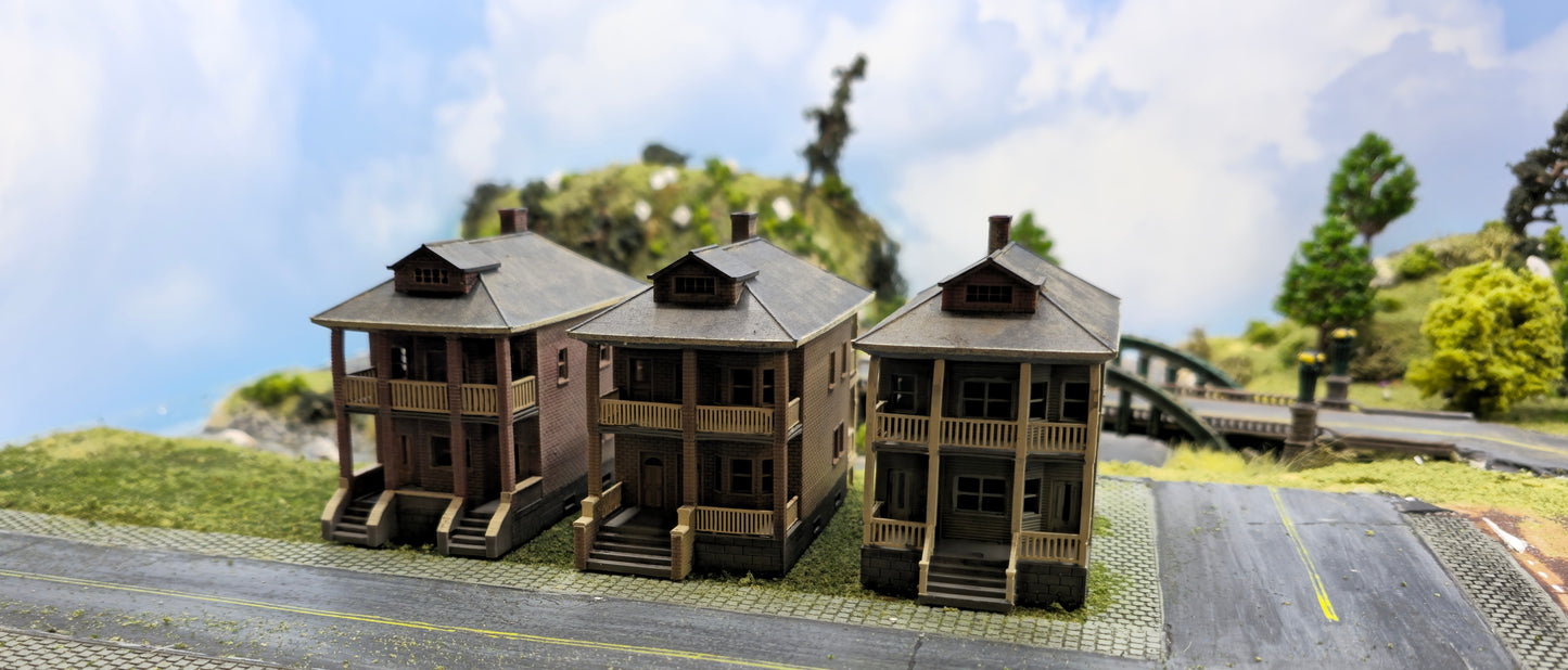 N Scale Buildings – Residential Houses Set of 3 – Maple Cedar Oak