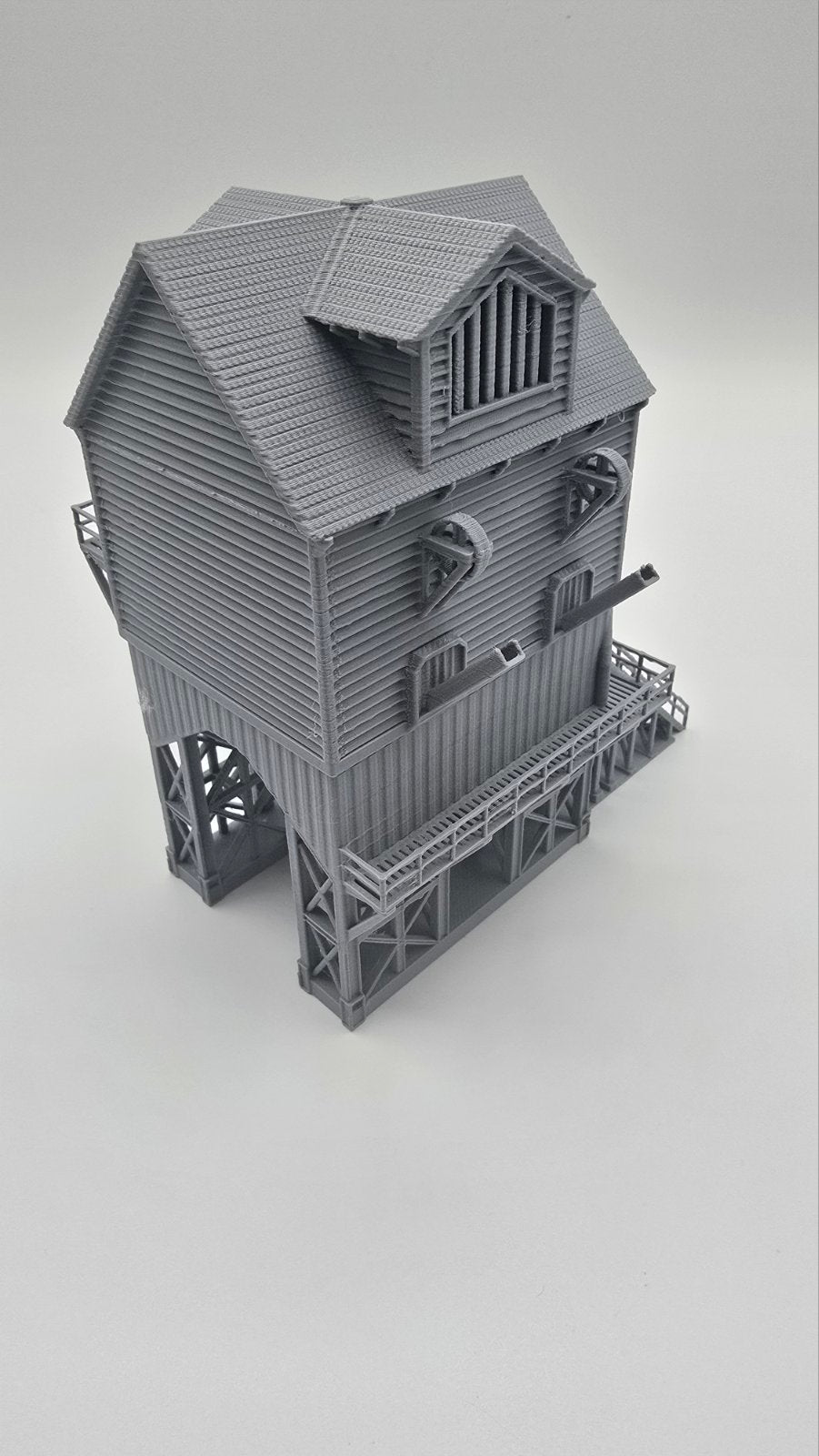 N Scale Coaling Tower