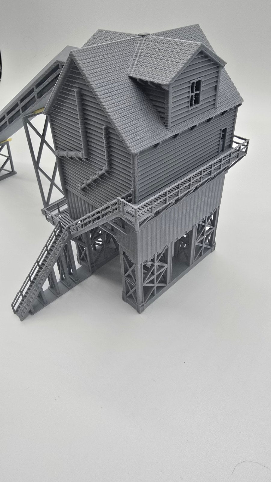 N Scale Coaling Tower